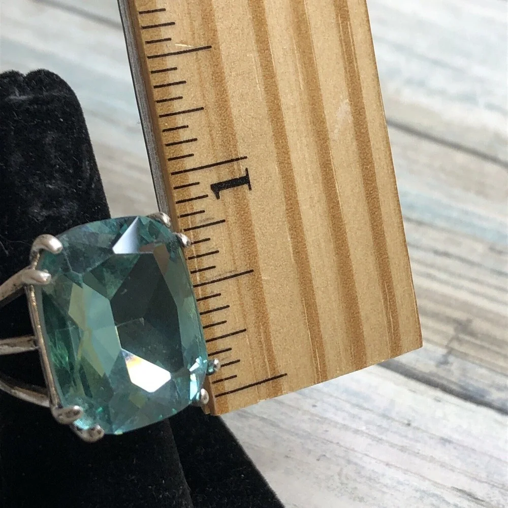 Aquamarine Fashion Jewelry Ring Distressed Silver Tone size 6‎